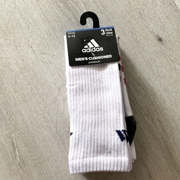 Shoe size 6-12 3 pair crew socks - Picture 1 of 4